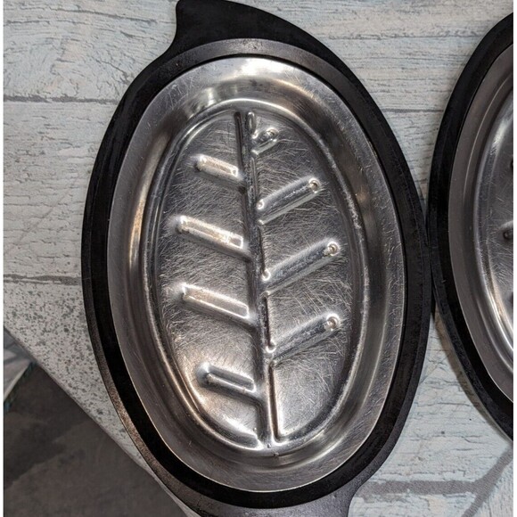 Vintage Nordic Ware Metal Steak Plates With Black Platter Tray #1112 set of 2 - Picture 2 of 8